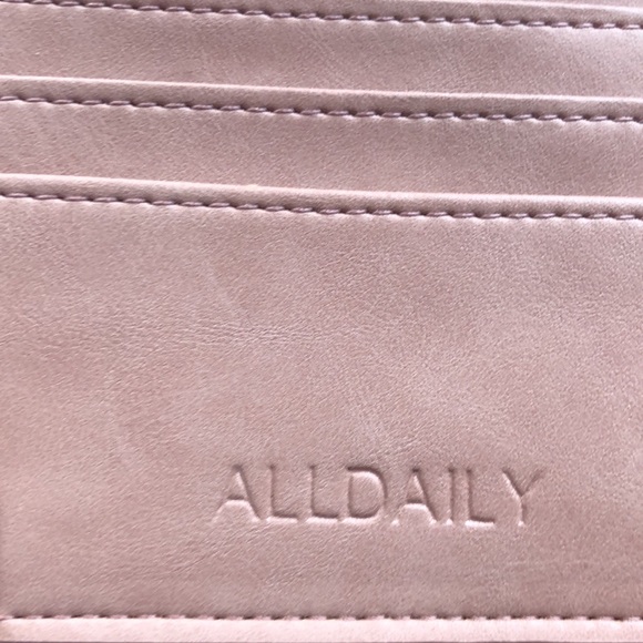 Alldaily Slim Leather Wallet. - Picture 4 of 4